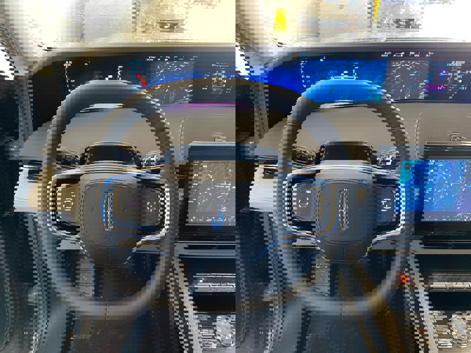 New 2026 Lincoln Nautilus Reserve AWD/4WD image 17