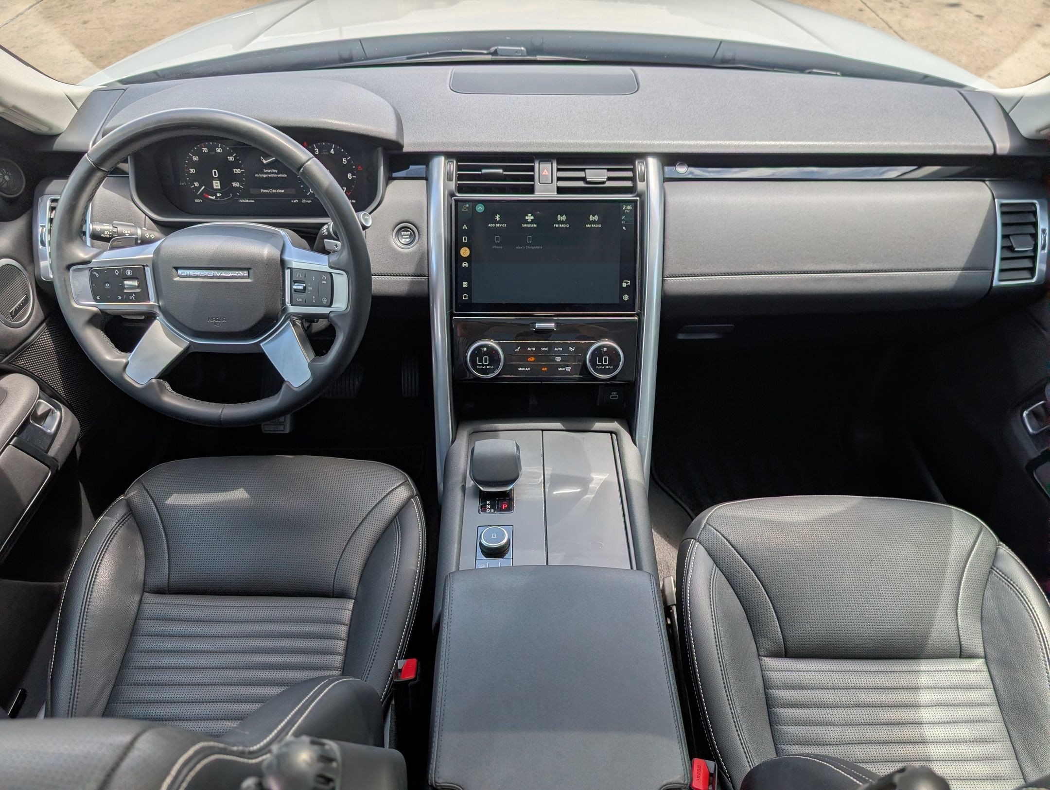 Used 2024 Land Rover Discovery S AWD/4WD image 15