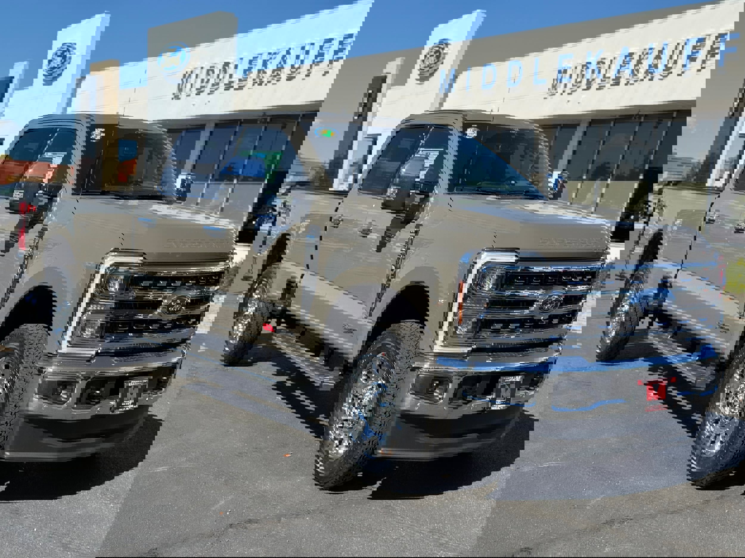 New 2026 Ford F350 Lariat w/ Lariat Premium Package