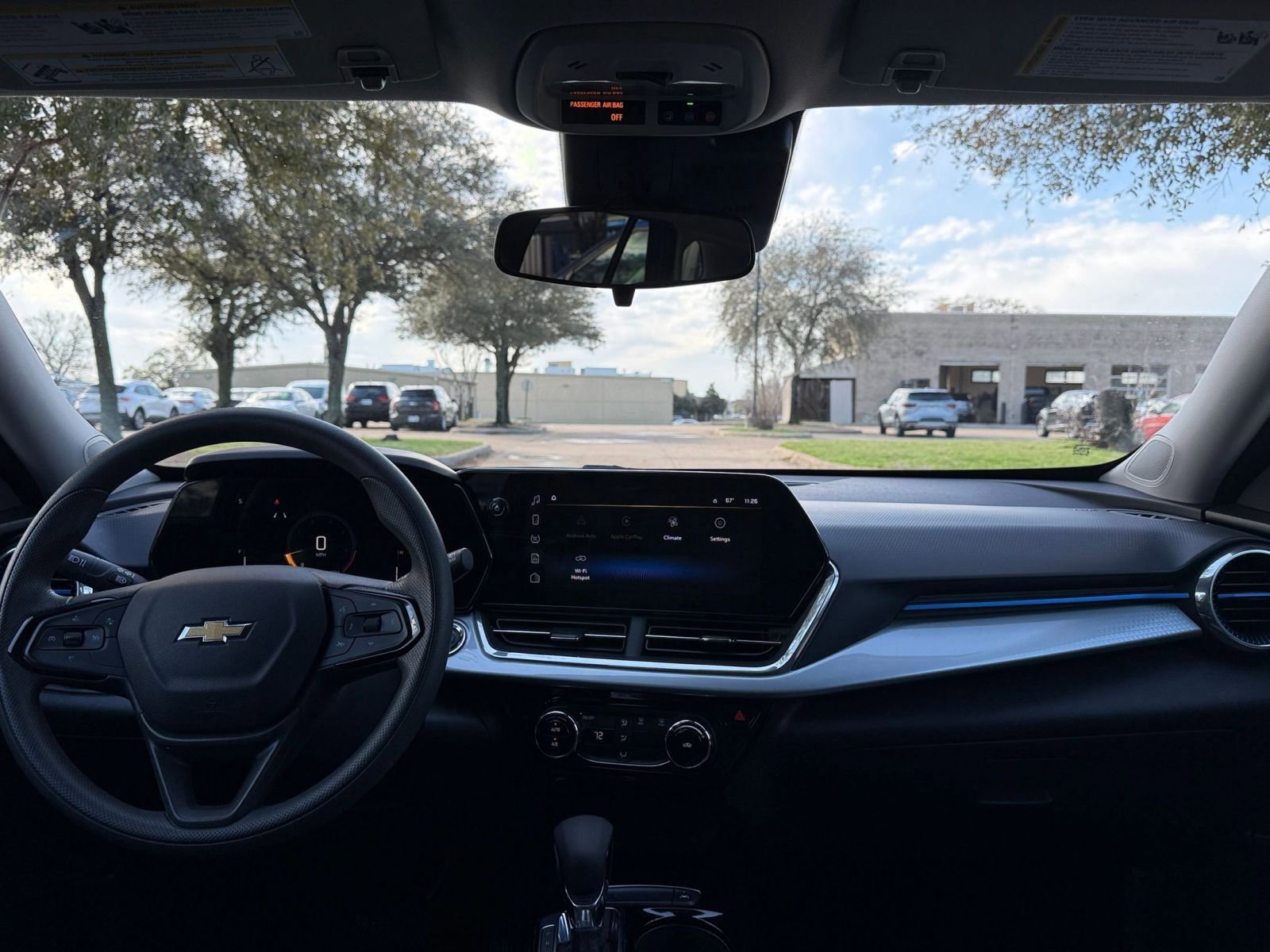 Used 2025 Chevrolet Trax LT image 33