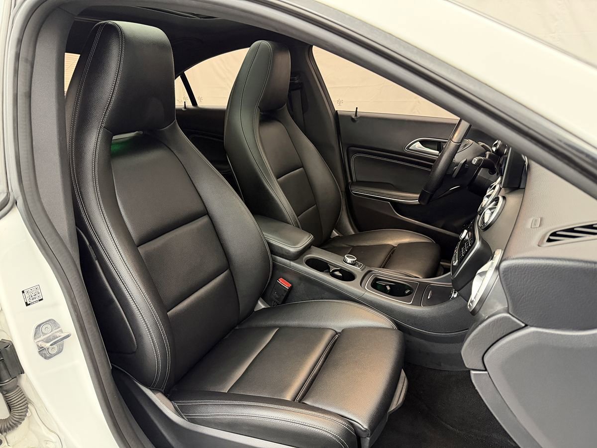 Used 2019 Mercedes-Benz CLA 250 4MATIC image 24