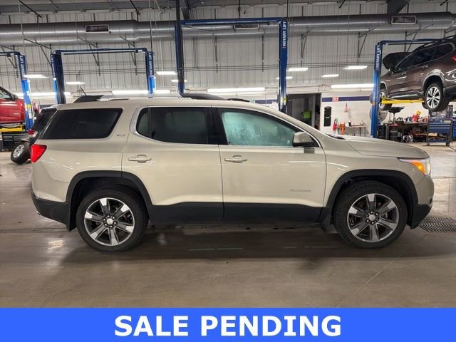Used 2017 GMC Acadia SLT image 4