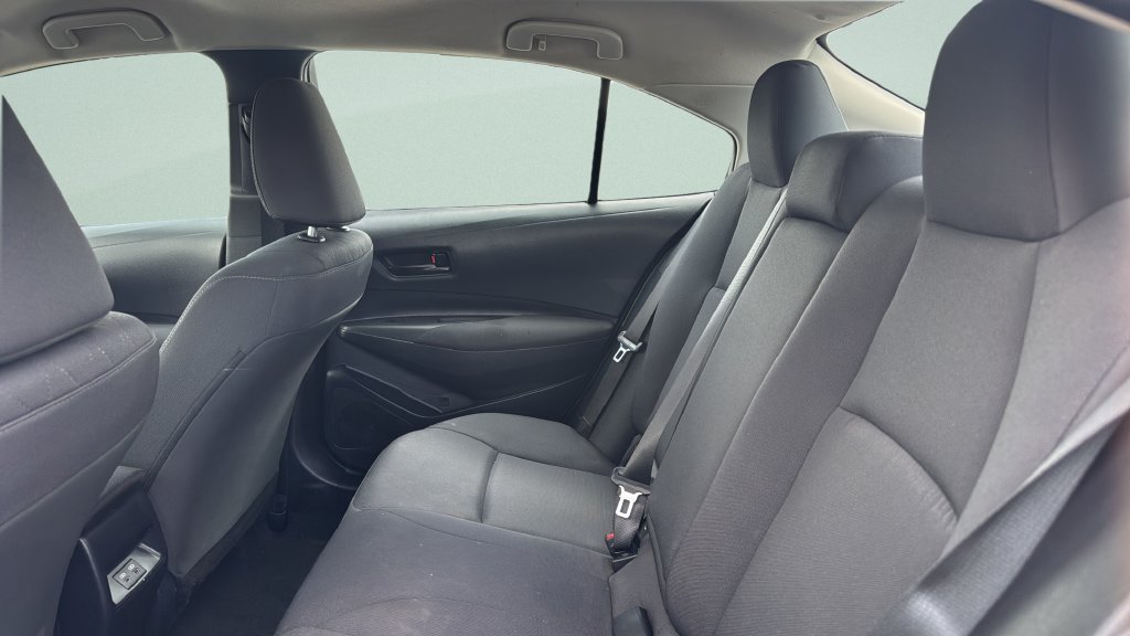 Used 2024 Toyota Corolla LE FWD image 31