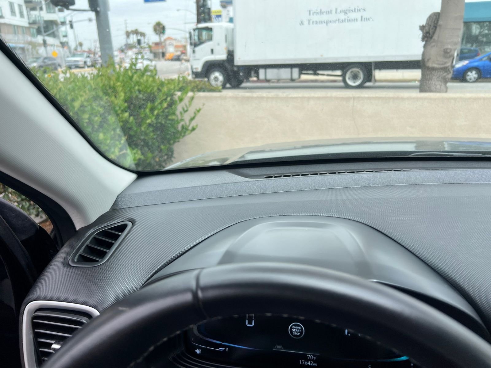 Used 2025 Hyundai Venue SEL FWD image 39