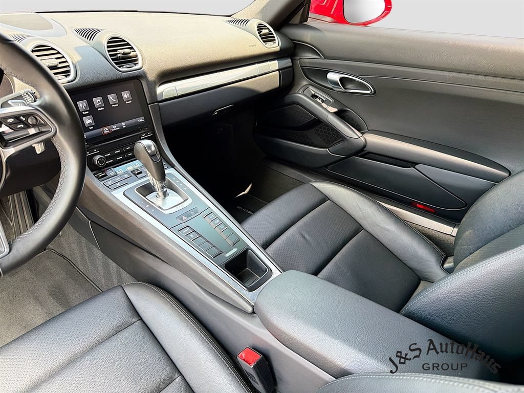 Used 2019 Porsche 718 Cayman RWD image 27