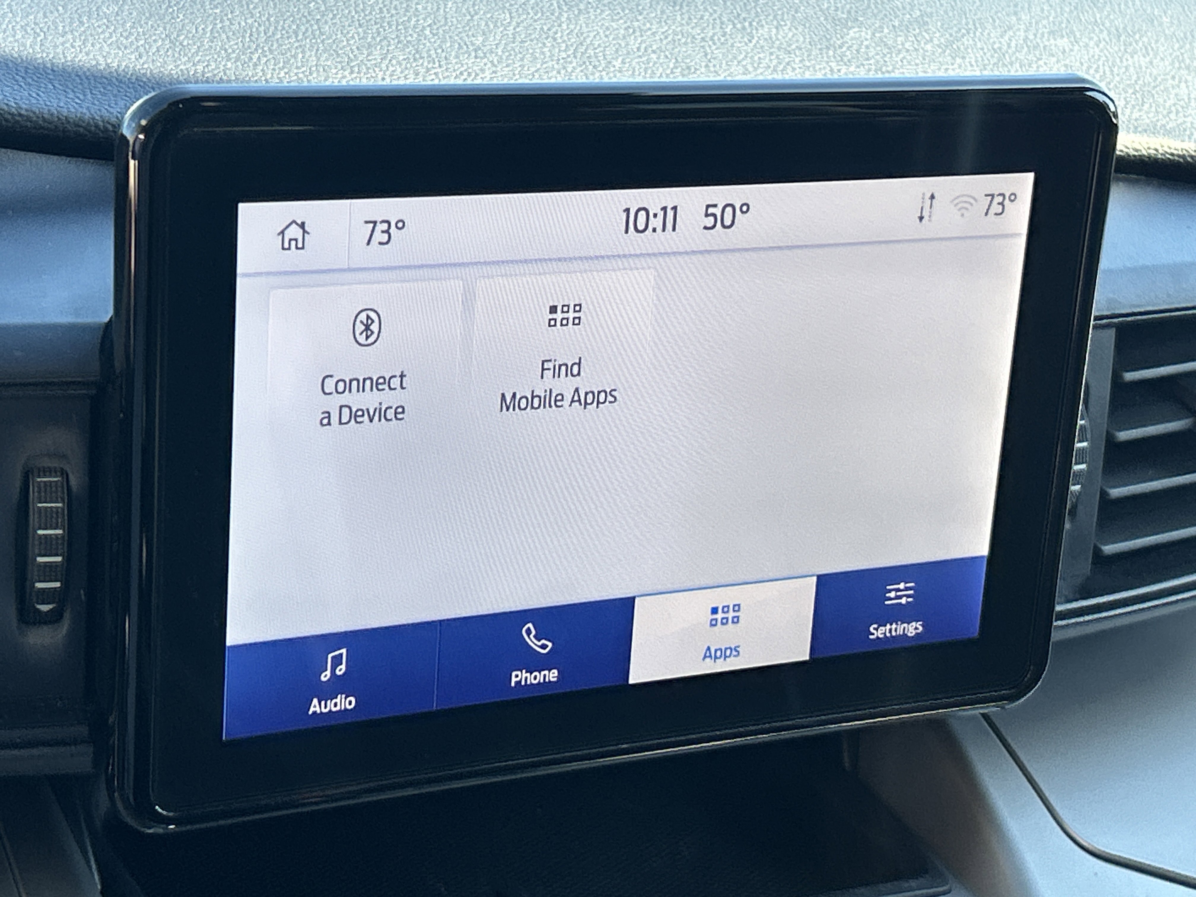 Used 2022 Ford Explorer XLT image 17