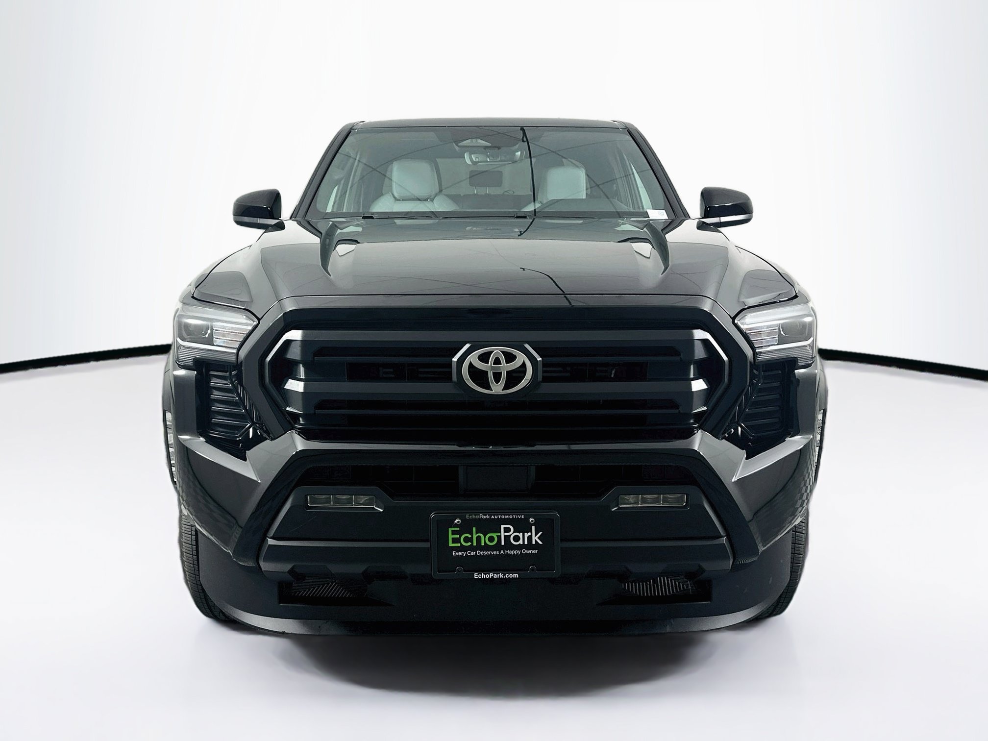 Used 2026 Toyota Tacoma SR5 AWD/4WD image 2