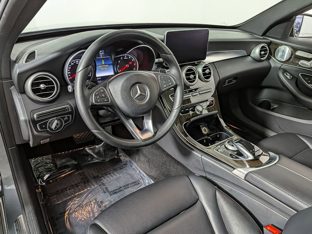 Used 2018 Mercedes-Benz C 300 4MATIC Sedan image 12
