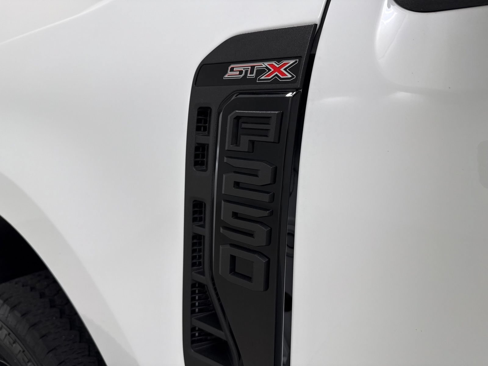 Used 2023 Ford F250 XL w/ STX Appearance Package AWD/4WD image 15