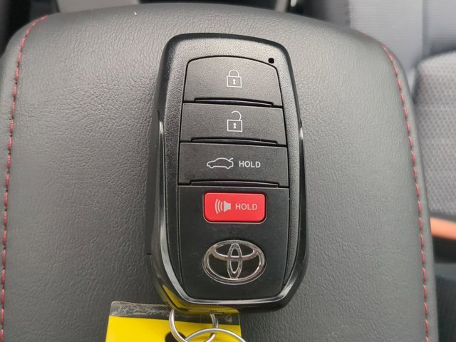 Used 2025 Toyota Corolla SE image 26