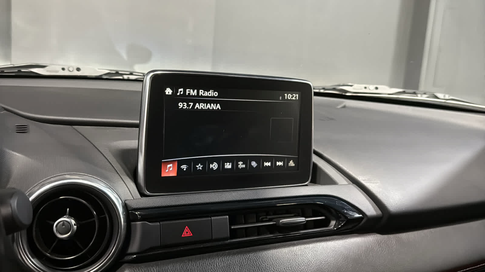 Used 2017 MAZDA MX-5 Miata RF Grand Touring RWD image 15
