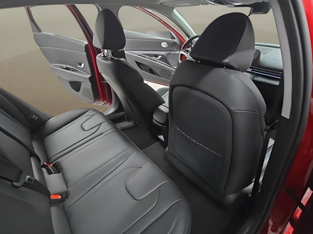 New 2026 Hyundai Elantra Limited FWD image 17