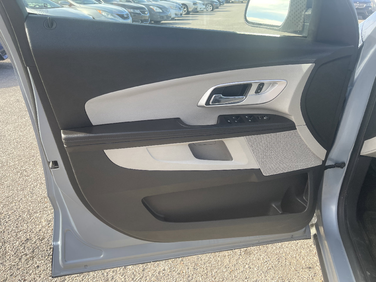 Used 2015 Chevrolet Equinox LS image 10