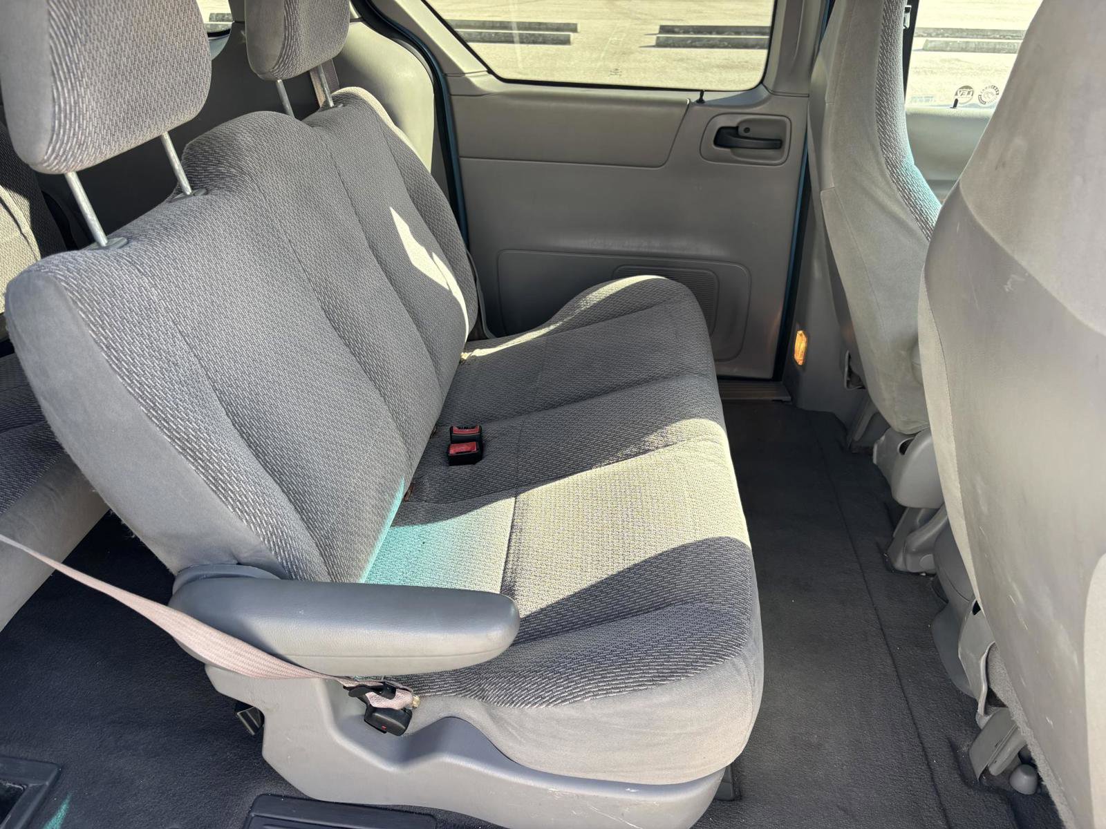 Used 2002 Ford Windstar LX image 19