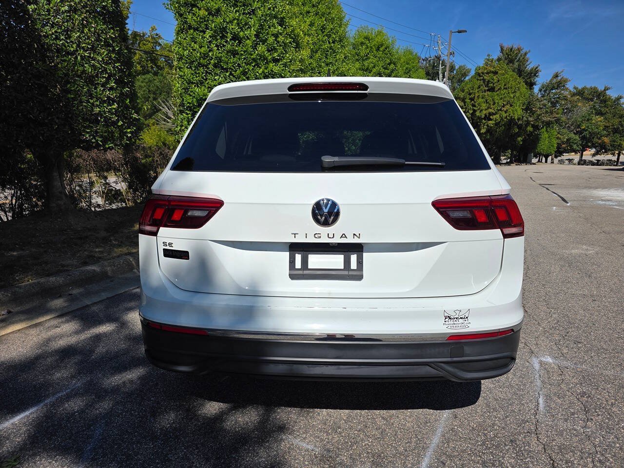 Used 2022 Volkswagen Tiguan SE FWD image 4