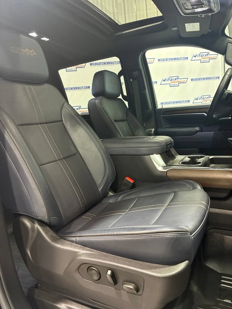 Used 2025 Chevrolet Silverado 2500 High Country w/ High Country Premium Package AWD/4WD image 50