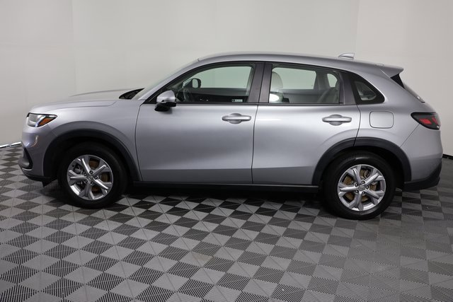 Used 2023 Honda HR-V LX image 5