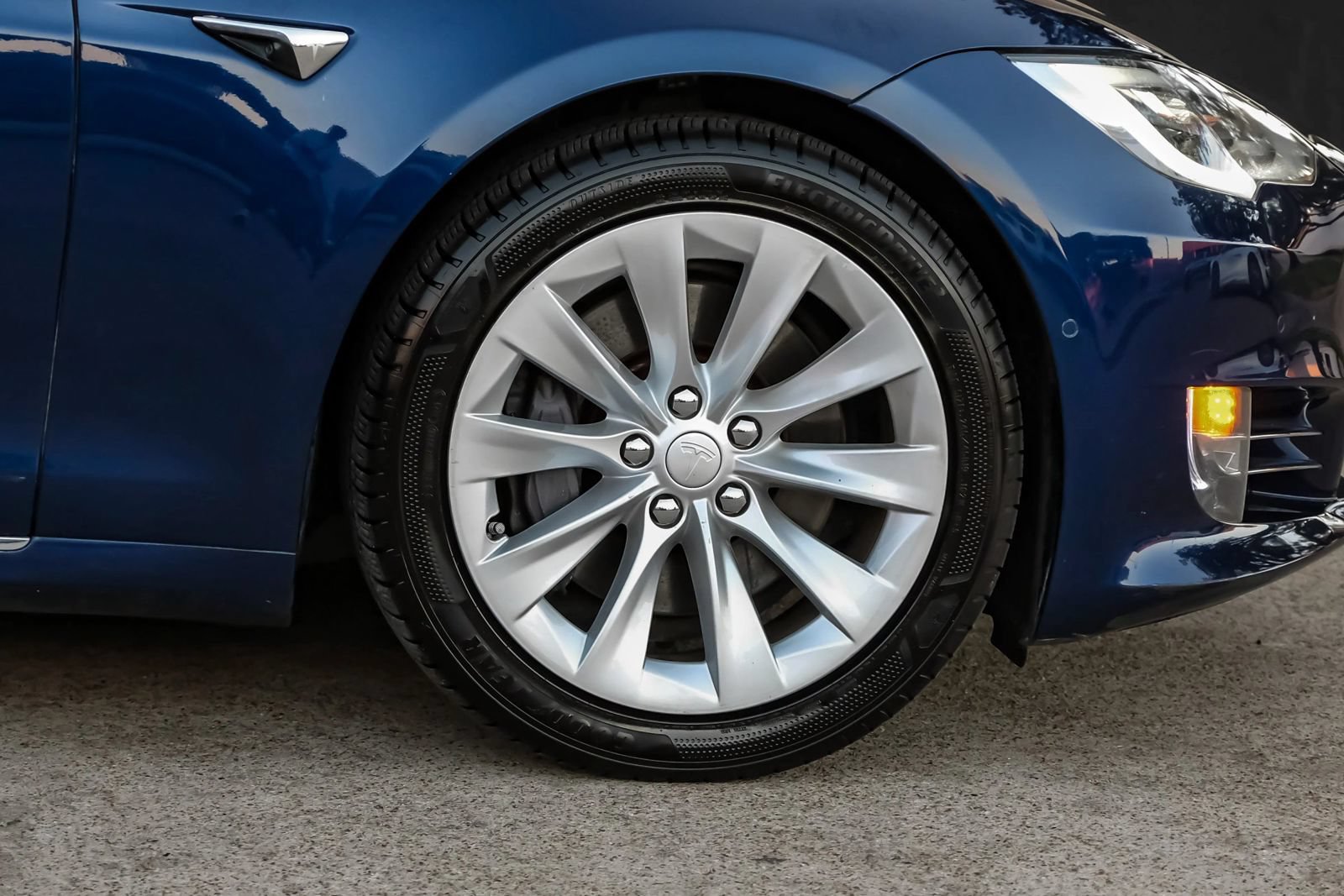 Used 2018 Tesla Model S 75D AWD/4WD image 47
