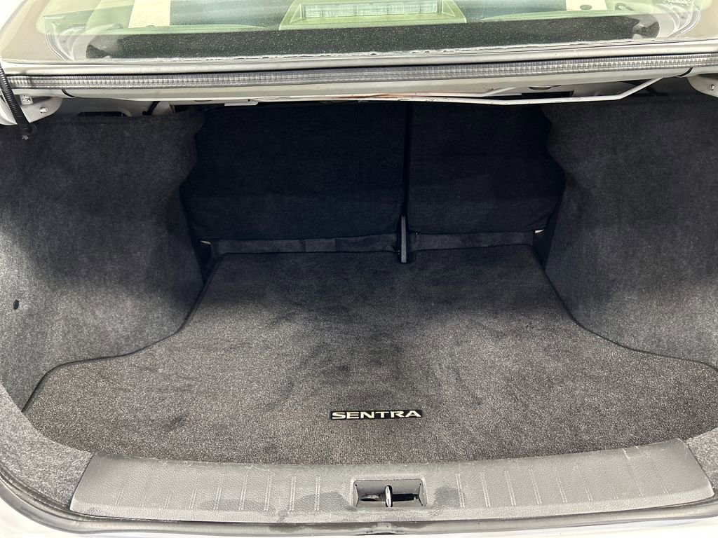 Used 2016 Nissan Sentra SV FWD image 19