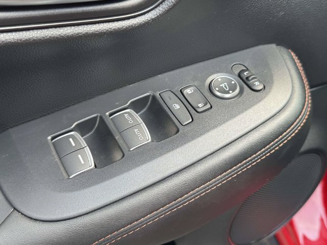 Used 2025 Honda HR-V Sport image 21
