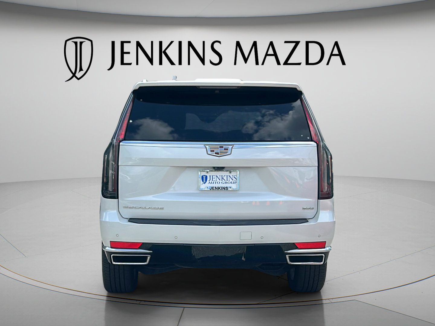 Used 2022 Cadillac Escalade ESV Premium Luxury RWD image 5