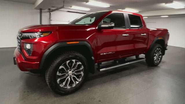 Certified 2025 GMC Canyon Denali AWD/4WD image 4