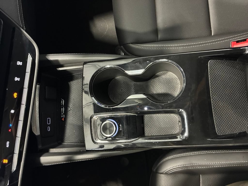 Used 2024 Buick Envision Preferred AWD/4WD image 23