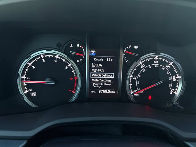 Used 2021 Toyota 4Runner Venture w/ Moonroof Package AWD/4WD image 10