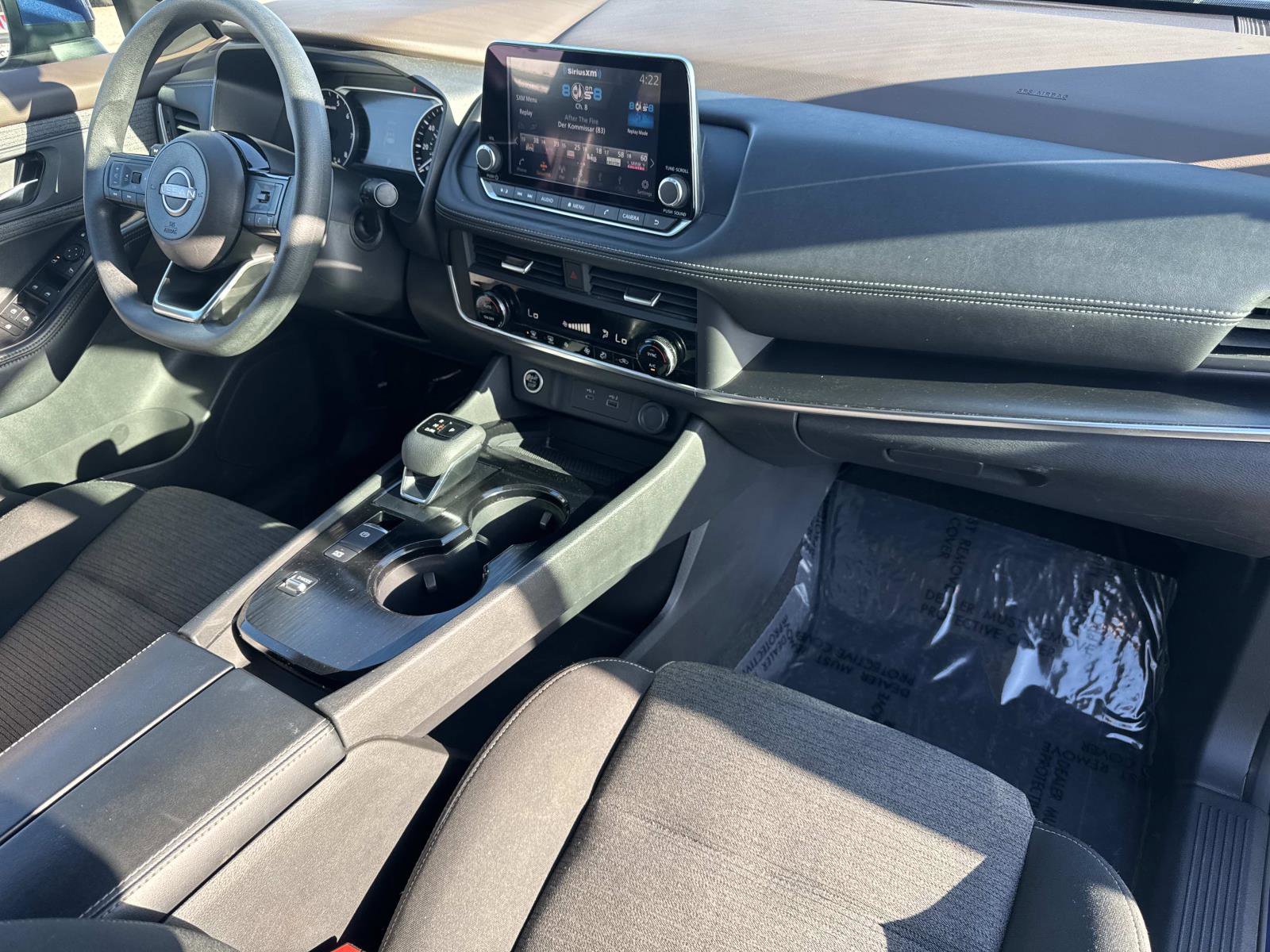 Used 2023 Nissan Rogue SV image 22