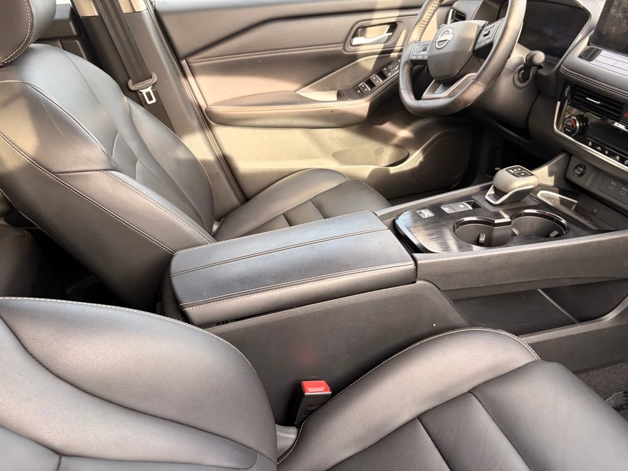 Certified 2026 Nissan Rogue SL FWD image 11