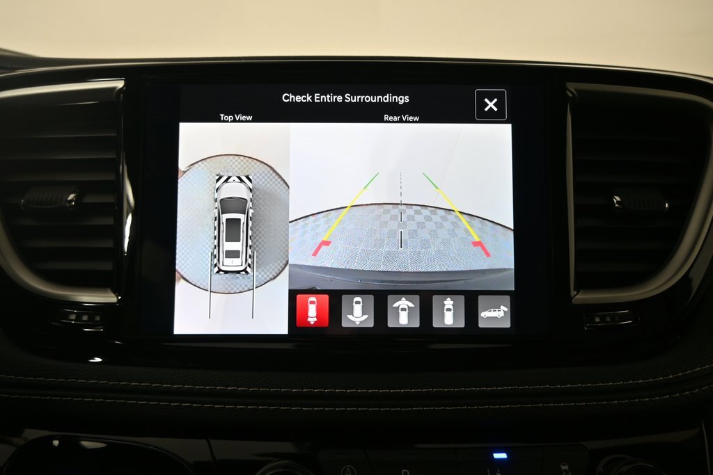 New 2026 Chrysler Pacifica Select image 29