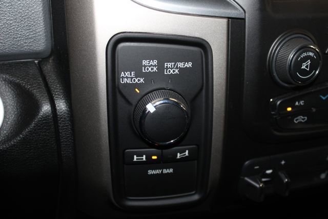 Used 2014 RAM 2500 Power Wagon w/ Luxury Group AWD/4WD image 31
