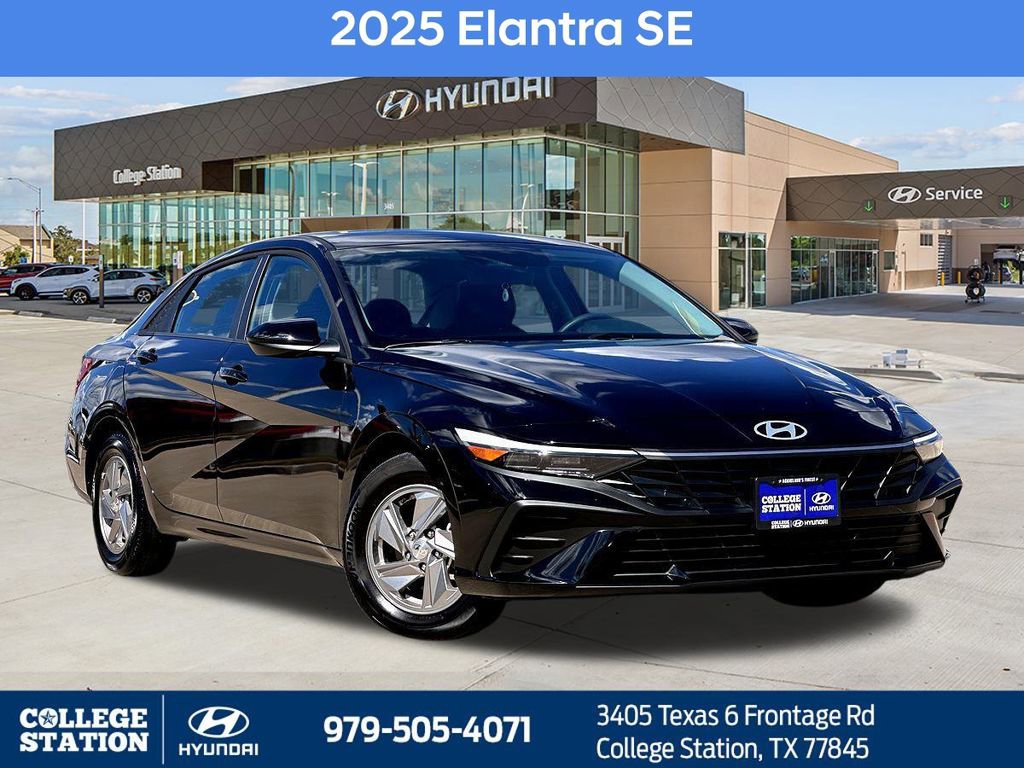 Used 2025 Hyundai Elantra SE