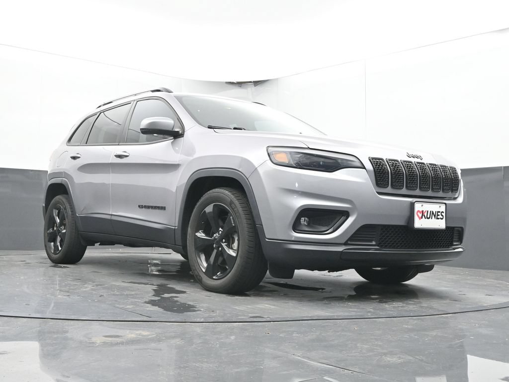 Used 2019 Jeep Cherokee Latitude Plus FWD image 25