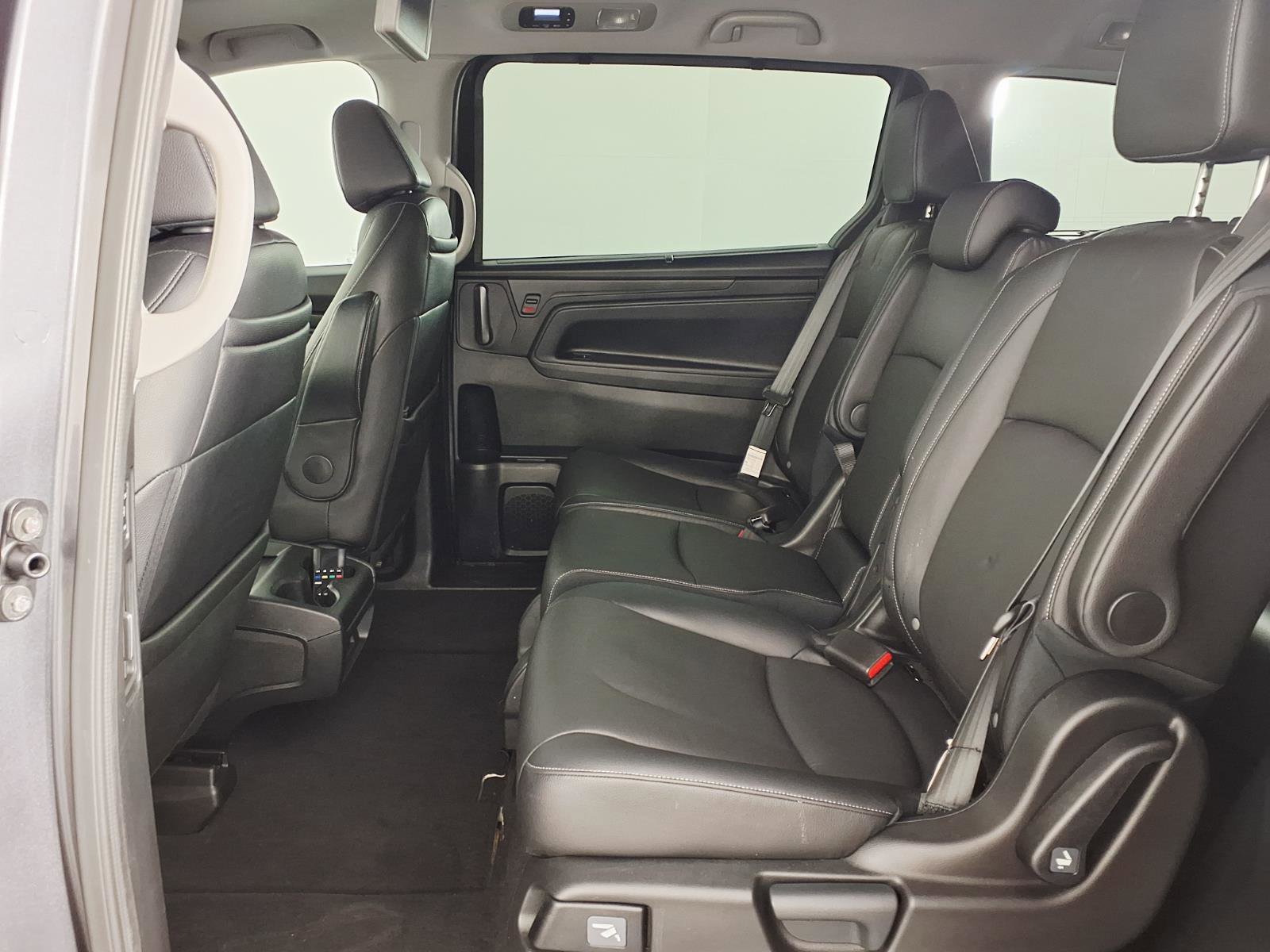 Used 2023 Honda Odyssey Touring image 14