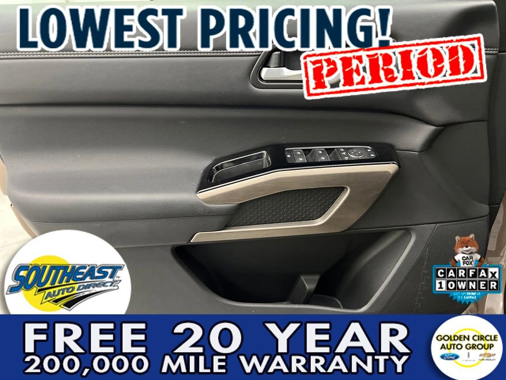 Used 2024 Nissan Pathfinder Platinum w/ Cargo Package image 11