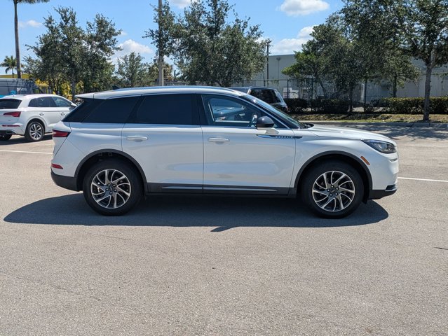 Used 2020 Lincoln Corsair FWD image 4