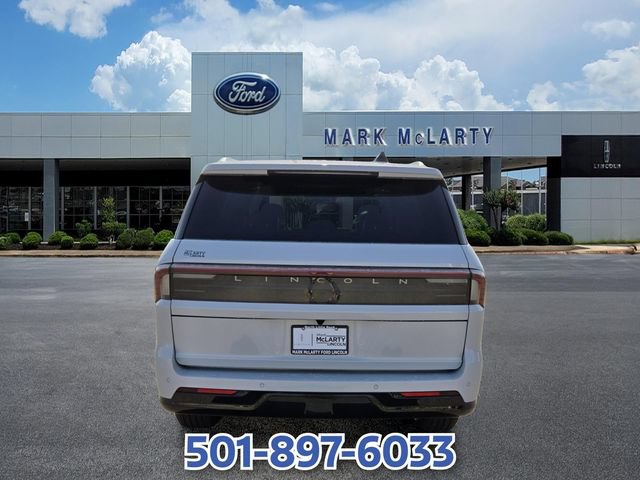 Certified 2025 Lincoln Navigator Black Label AWD/4WD image 4