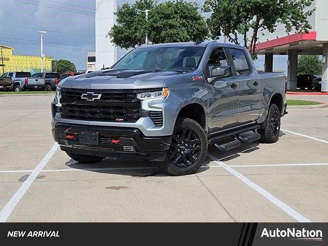 Used 2024 Chevrolet Silverado 1500 LT Trail Boss w/ Convenience Package II image 1