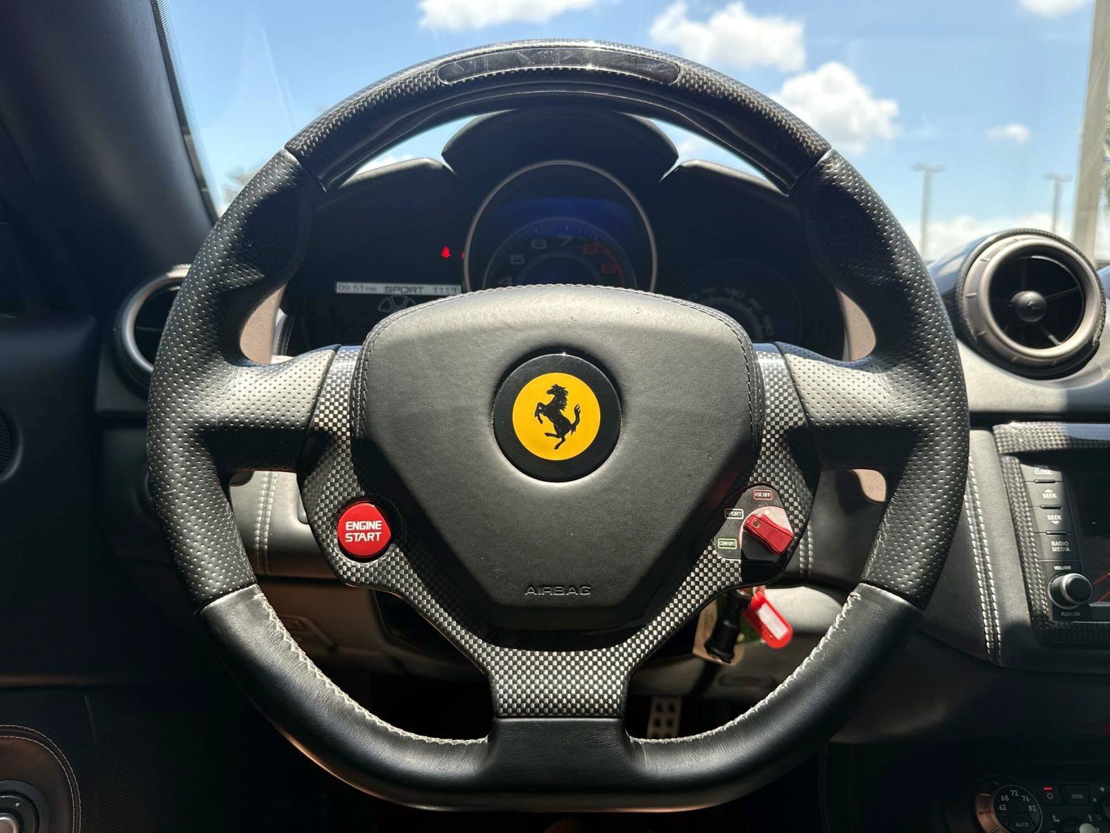 Used 2014 Ferrari California RWD image 21