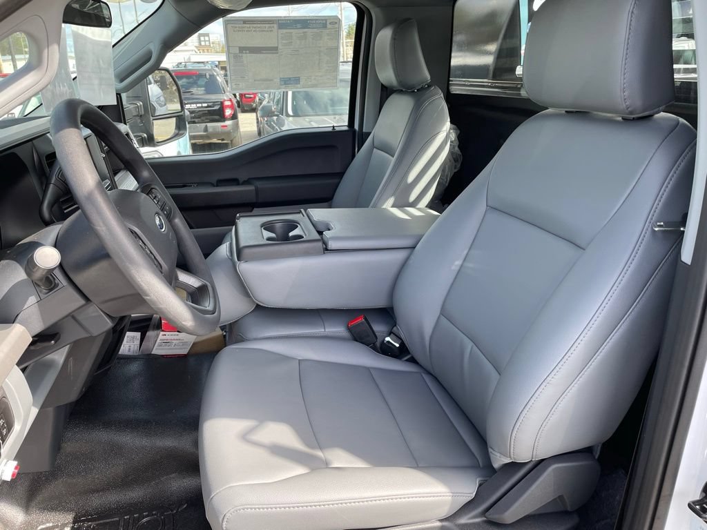 New 2026 Ford F550 4x4 Regular Cab Super Duty image 9