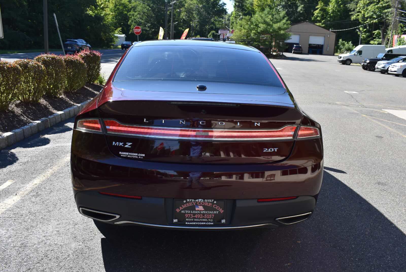 Used 2017 Lincoln MKZ Select w/ Climate Package FWD image 5