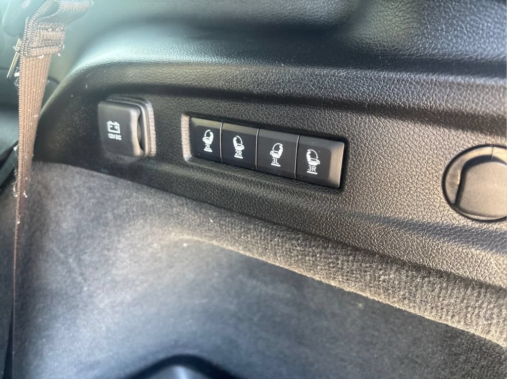 Used 2021 Jeep Grand Cherokee L Overland w/ Luxury Tech Group IV AWD/4WD image 25