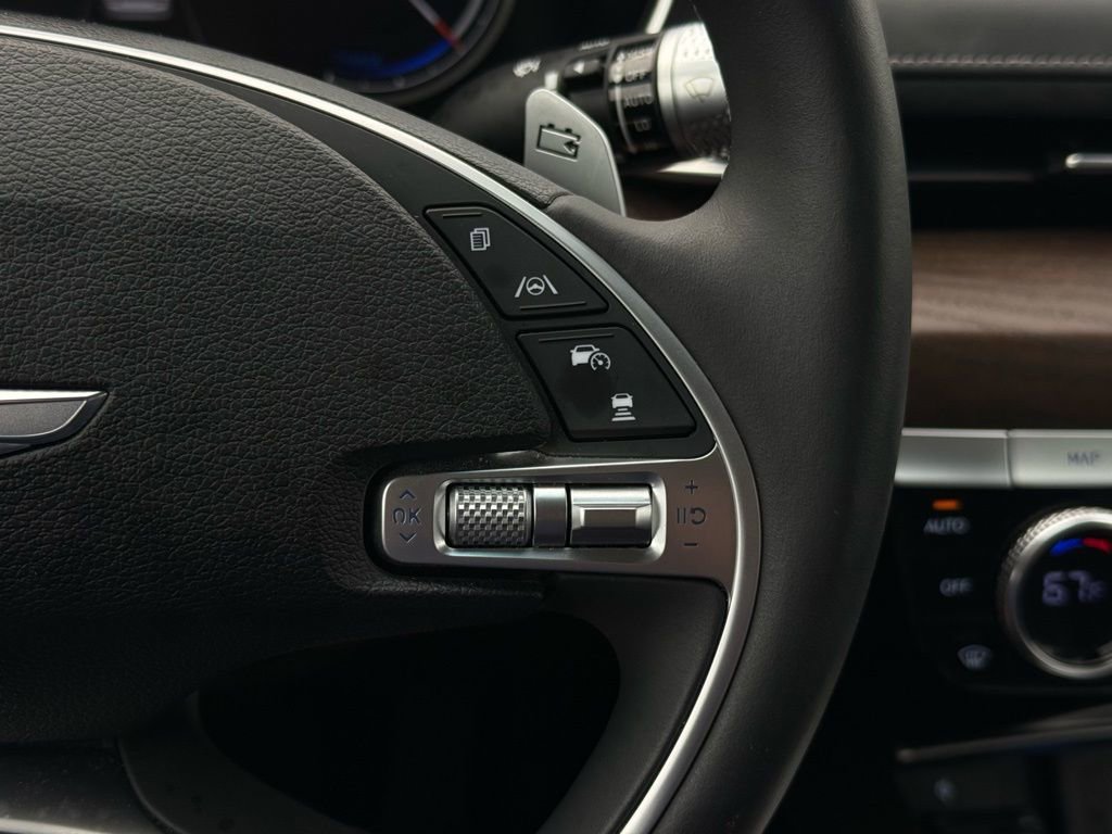 Used 2024 Genesis G80 image 36