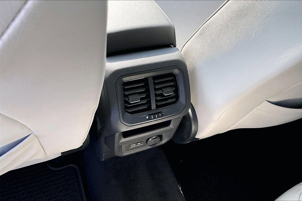 Certified 2021 Volkswagen Tiguan SE FWD image 18