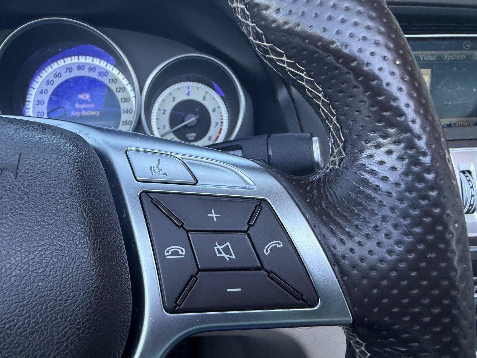 Used 2015 Mercedes-Benz E 400 Cabriolet image 11