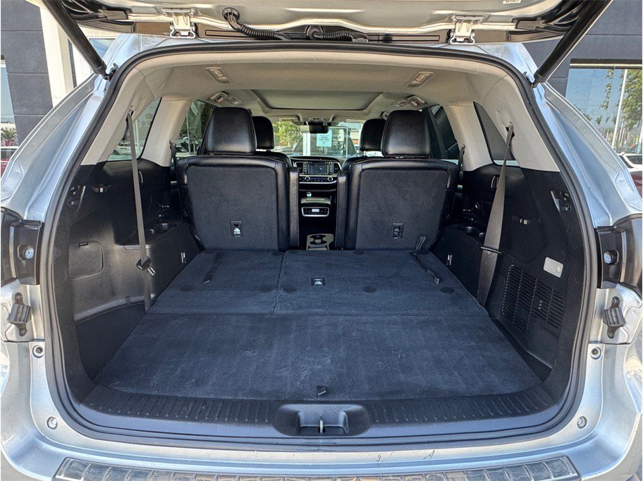 Used 2017 Toyota Highlander Limited Platinum AWD/4WD image 28