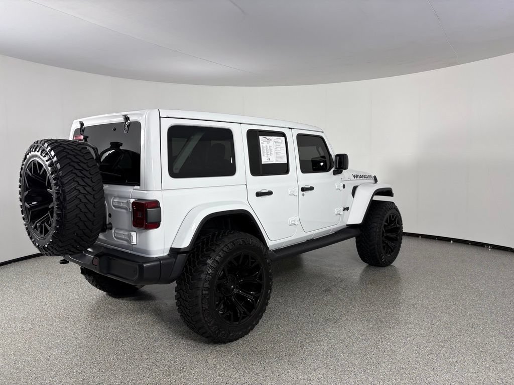 Used 2026 Jeep Wrangler Unlimited Sahara AWD/4WD image 7