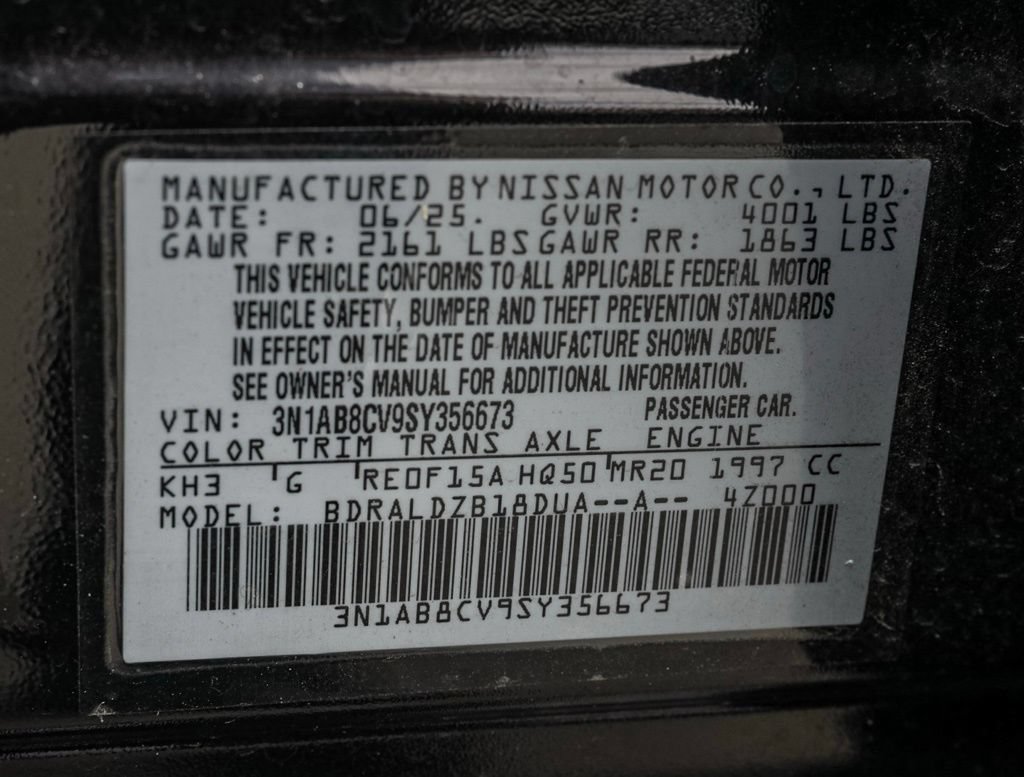 Used 2025 Nissan Sentra SV FWD image 33
