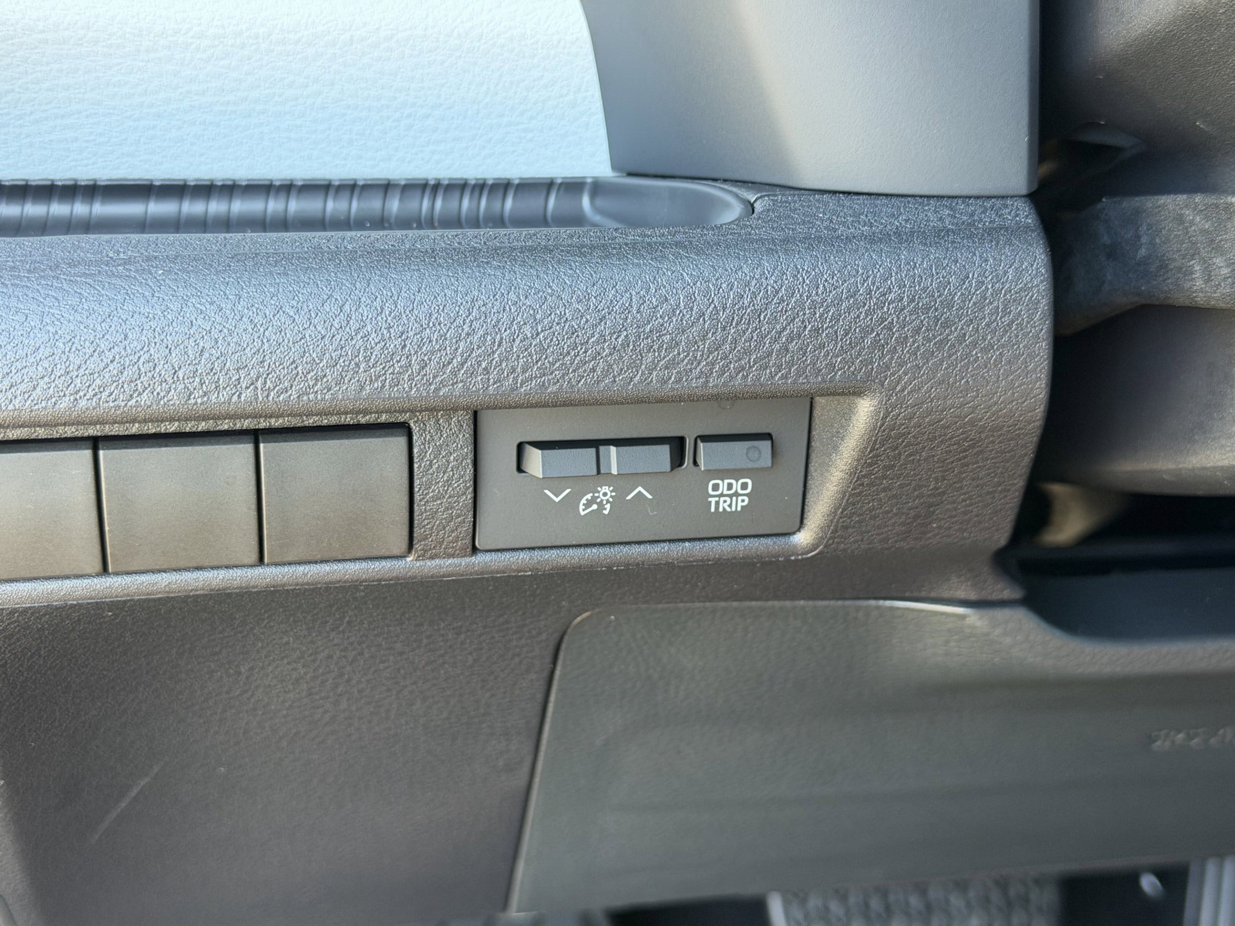 Certified 2025 Toyota Sienna XLE FWD image 20